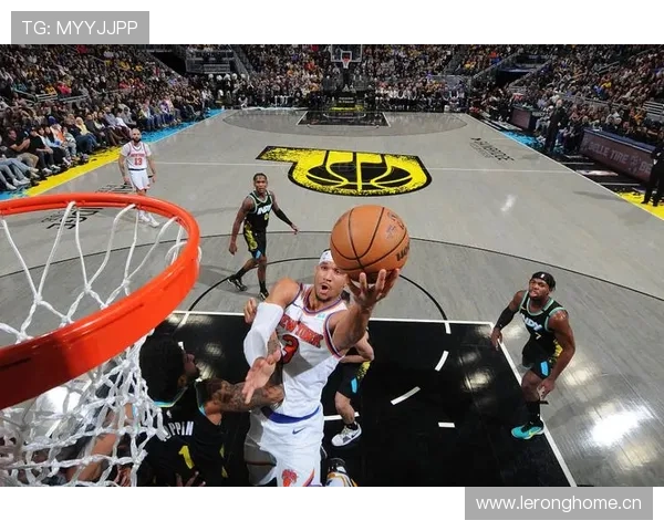 马瑟林精准助攻布莱恩特强势迎扣哈滕展现惊人弹跳